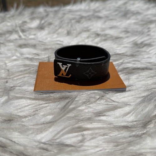 LV Monogram Eclipse βραχιόλι σαν καινούργιο, μαύρο δερμάτινο εσωτερικό