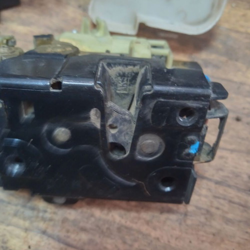 Lock front left for VW Polo IV 1J0837349A used