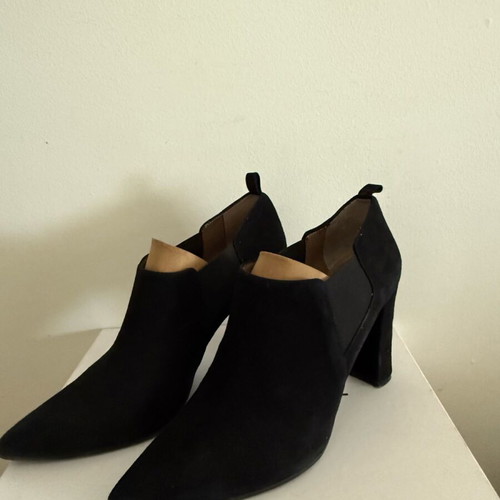 Italian suede heels used, black, size 39