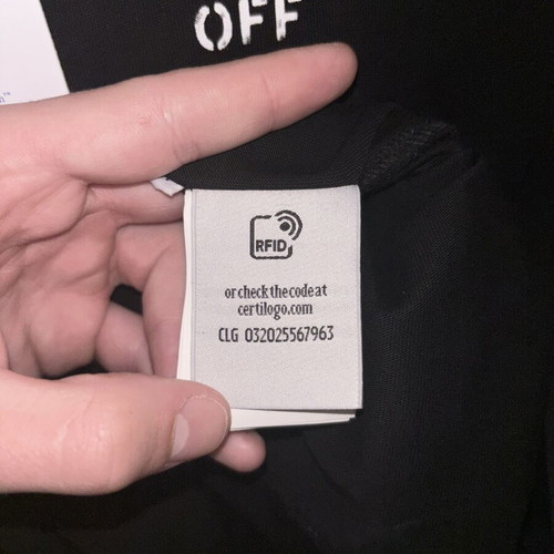 Off White T-shirt new, size L, black