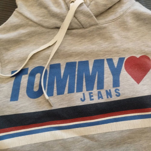 Tommy Hilfiger sweatshirt gray size Small like new