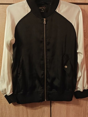 Women's cardigan used, size M, black and white with damages