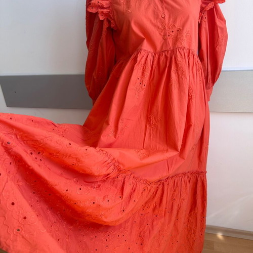 Zara maxi dress like new, orange embroidered cotton, size M