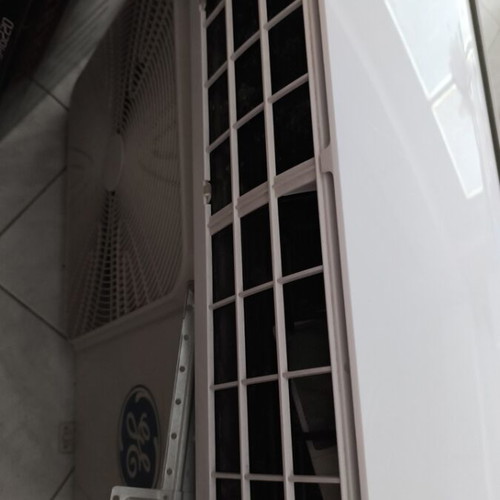 General Inverter Air Conditioner 12,000 BTU like new