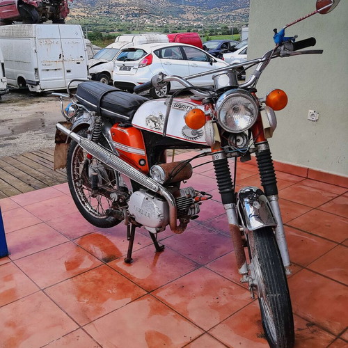 Yamaha FS1 50cc refurbished vintage moped 1973