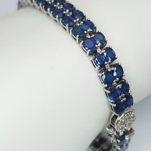 Double tennis bracelet with tanzanite gemstones like new