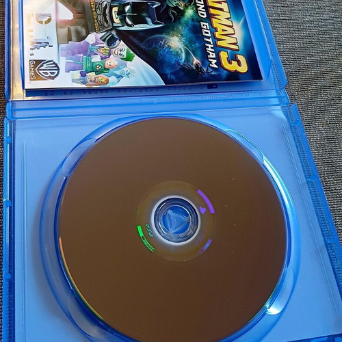 Lego Batman 3 Beyond Gotham PS4 used, complete