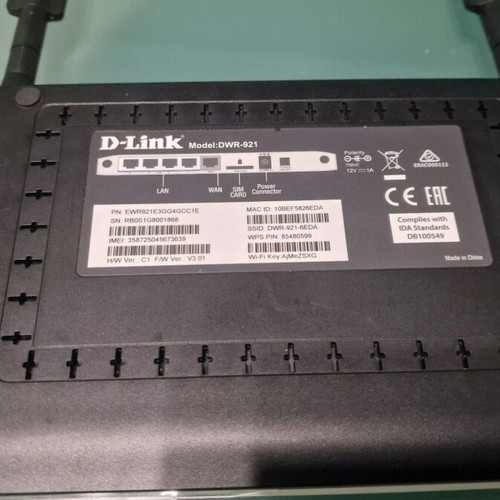 D-Link DWR-921 4G LTE Router like new