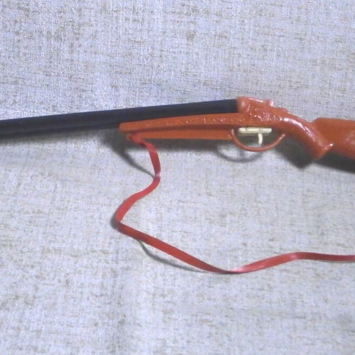 Plastic double-barrel toy gun new Greek carnival
