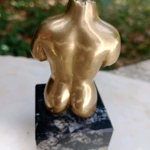 Bronze statuette like new, numbered and sealed