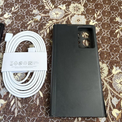 Samsung Galaxy S23 Ultra 256GB like new, black