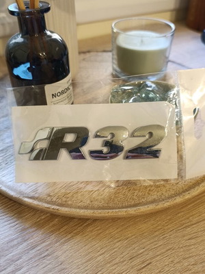R32 Emblem Chrome Look for Volkswagen Golf New