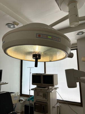Surgical Light 250,000 LUX GIMA like new
