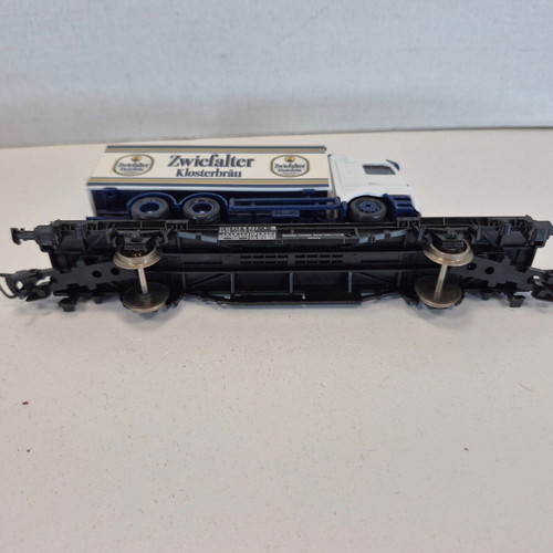Lima H0 Train Set BR 332 and 6 DB Freight Cars used