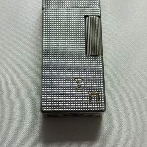 Αναπτήρας S.T.Dupont vintage μεταχειρισμένος με χαραγμένα αρχικά Σ.Μ.