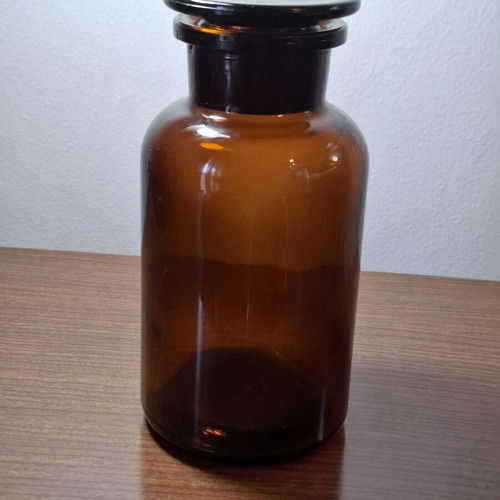 Glass pharmacy bottle 500ml used
