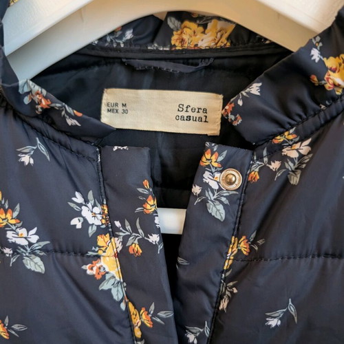 Sfera jacket size M like new