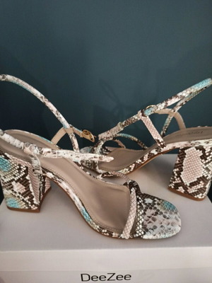 Deezee sandals like new, brown and turquoise, size 38, 8 cm heel