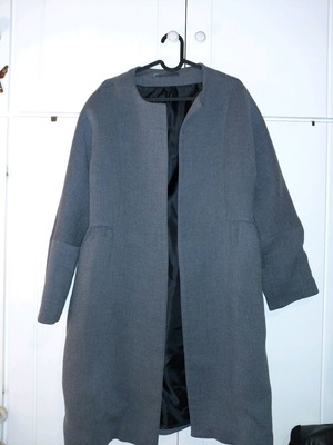 Milla Grey Wool-Blend Coat with Balloon Pleated Waistline like new
