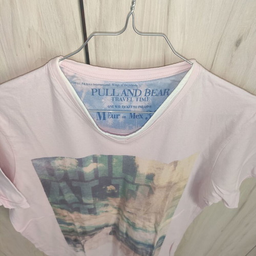 Pull & Bear men's pink T-shirt with large vintage print, size M-L