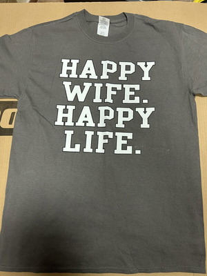 Gildan Medium T-shirt Happy Wife Happy Life like new, gray, 100% cotton