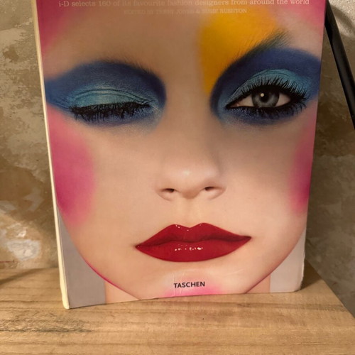 Fashion books like new, set of 2