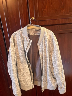 Zara bomber like new, white and gray, size XL