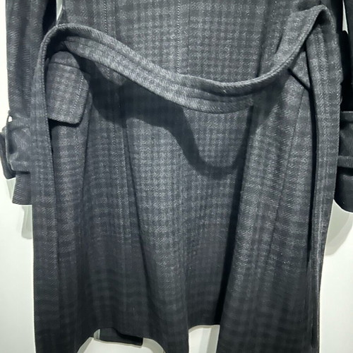Sisley coat used charcoal check size S with high collar