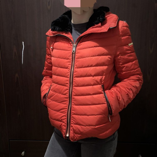 Antonella red jacket like new with black fur trim