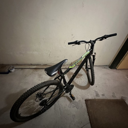 Interbike Tornado mountain bike with front suspension