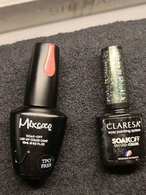 Semi-permanent nail polishes red glitter and green shimmer, new