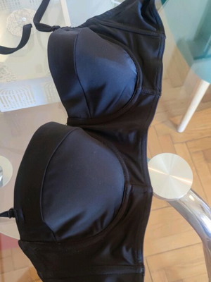 ASOS strapless swimsuit like new, size 80D with removable straps