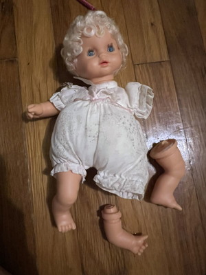 El Greco doll with defects