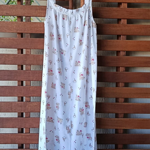 White Cotton Nightgown with Cute Dogs and Lace like new