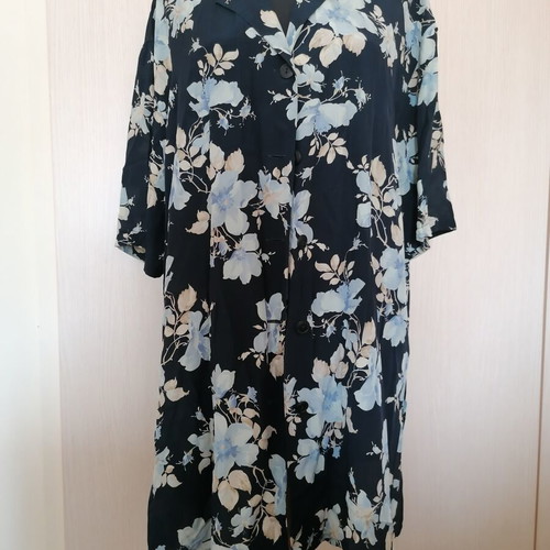 Persona by Marina Rinaldi silk shirt tunic like new, floral design