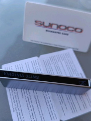 Vintage συλλεκτικός αναπτήρας Virginia Slims ADM βουτανίου 2007