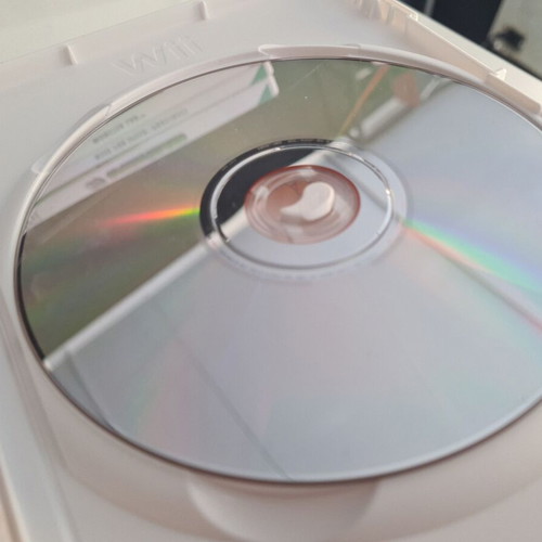 Wii Sports Island used with scratches on disc