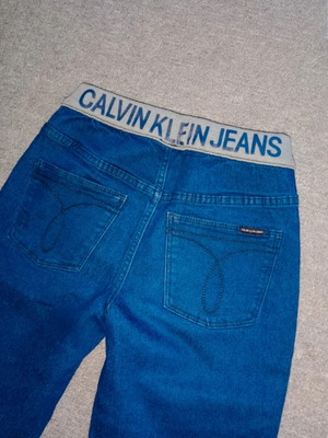 Calvin Klein jeans like new for girls 10-12 years blue