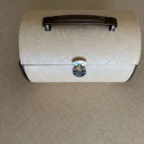 Jewelry box case with drawers, mirror and keys like new