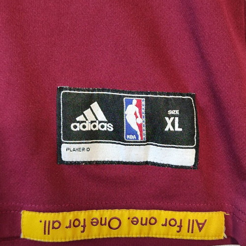 LeBron James #23 Cleveland Cavaliers Adidas basketball jersey like new