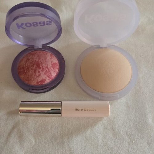 Kosas Rare Beauty bundle like new with blush, powder & brow setter