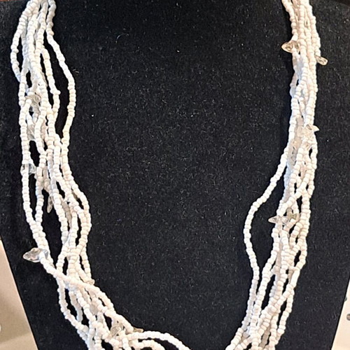 Jewelry (necklace)
