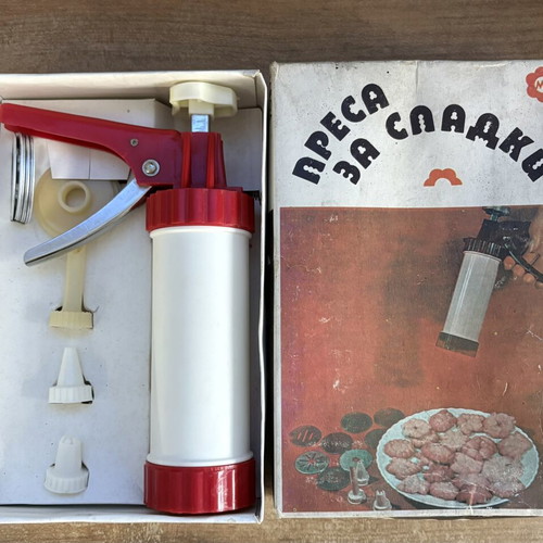 Retro Cookie Press Lomonosov Factory Pleven like new