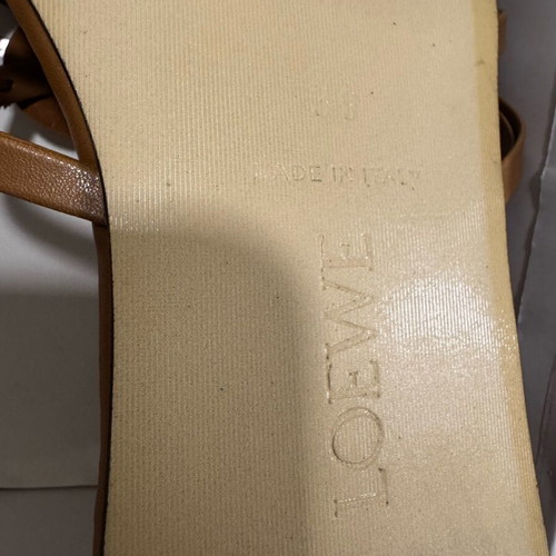 Loewe πέδιλα καινούρια, μέγεθος 39, καφέ