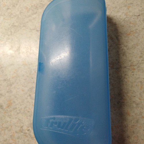 Frulite plastic glasses case like new