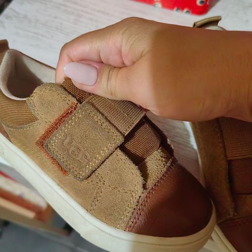 Ugg sneakers used, brown, size 27