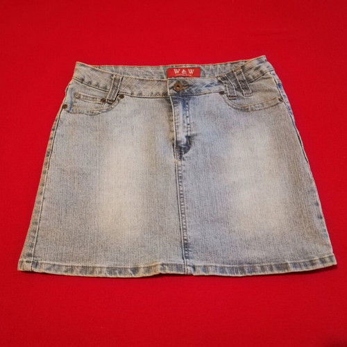 Mini denim skirt light color like new, size small