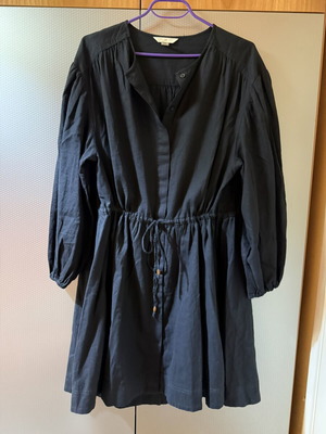 H&M black midi dress like new, linen, long sleeve, size L