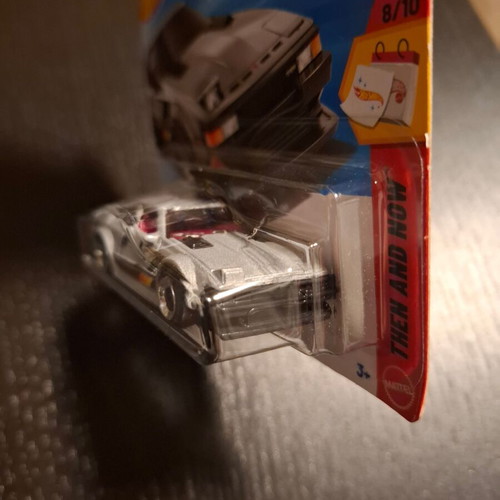 '82 Toyota Supra Hot Wheels 2026 καινούργιο, άθικτο στο κουτί