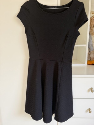 Bershka women's dress black, like new, size M